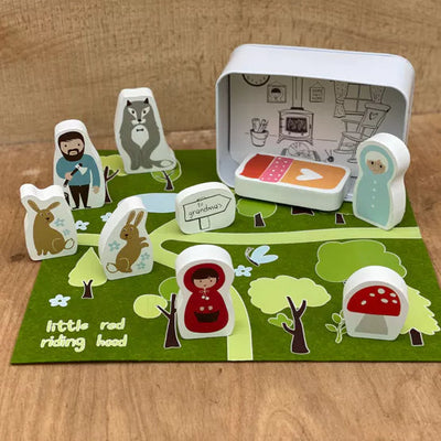 Apples To Pears®. Gift In A tin. Little Red Riding Hood. - timeframedclocks