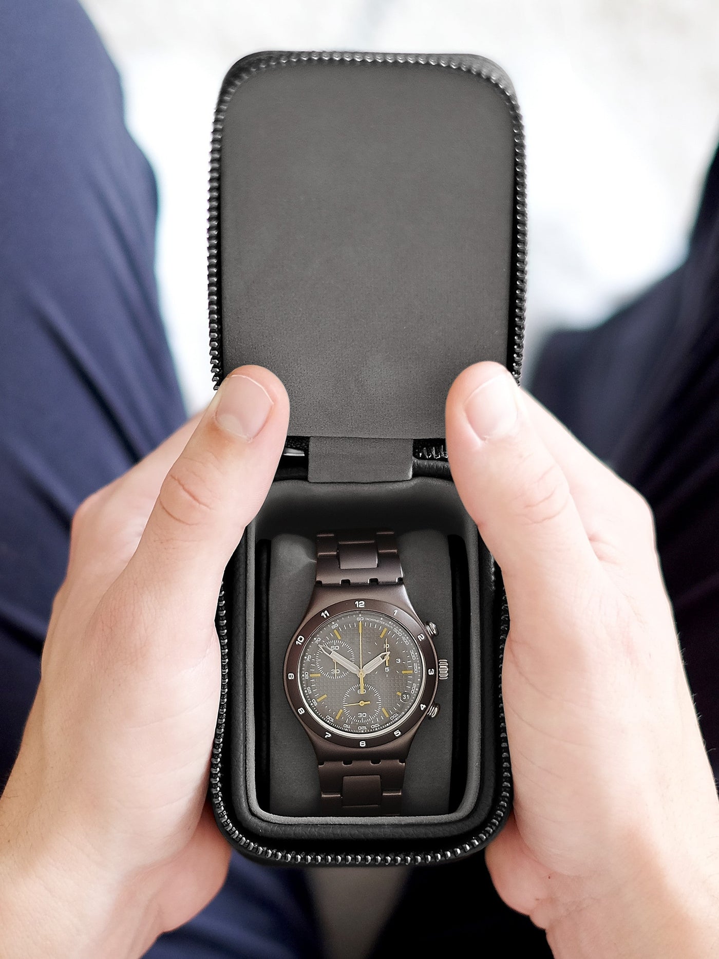 Stackers. Black Pebble Small Zipped Travel Watch Box - timeframedclocks